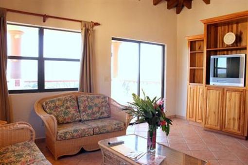 фото отеля Clarion Suites Roatan at Pineapple Villas