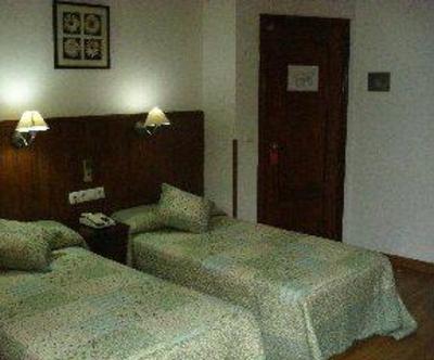 фото отеля Hotel Gracia Esparteria de Cordoba