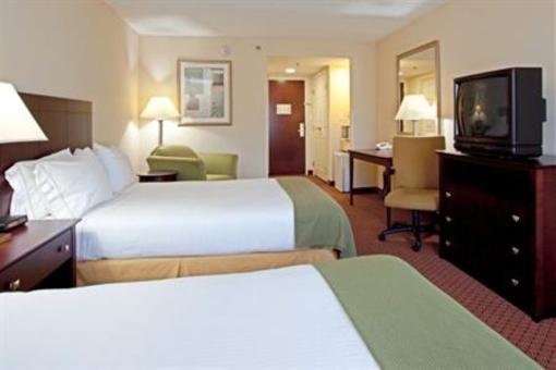 фото отеля Holiday Inn Express Richmond Airport
