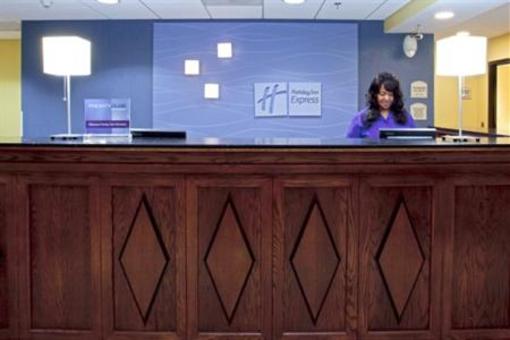 фото отеля Holiday Inn Express Richmond Airport