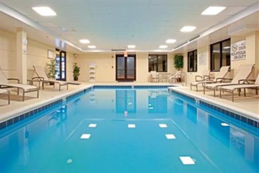 фото отеля Holiday Inn Express Richmond Airport