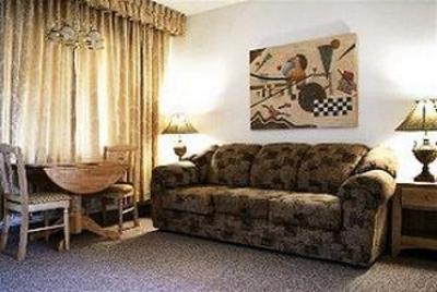 фото отеля Adventurer Allsuite Hotel