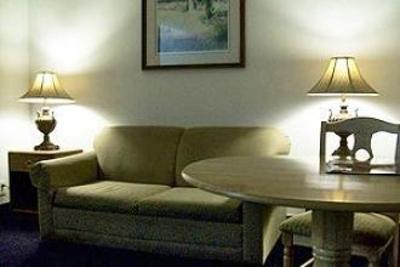 фото отеля Adventurer Allsuite Hotel
