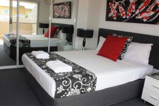 фото отеля Montego Sands Holiday Apartments Gold Coast