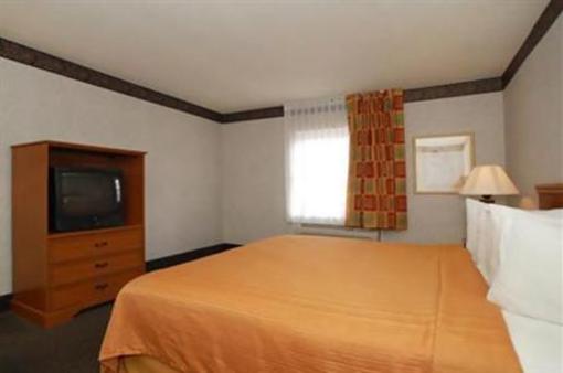 фото отеля Holiday Inn Express Hotel & Suites Harrison (Ohio)