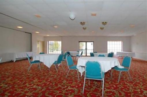 фото отеля Holiday Inn Express Hotel & Suites Harrison (Ohio)