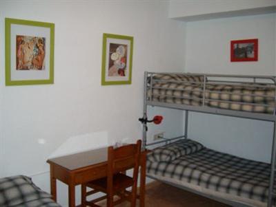 фото отеля Hostal Nuevas Naciones Granada