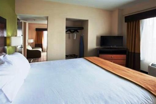 фото отеля Holiday Inn Express & Suites Atlanta Downtown