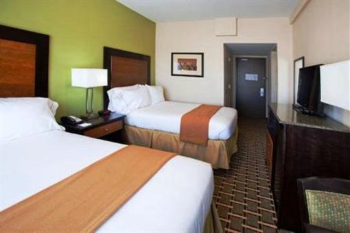 фото отеля Holiday Inn Express & Suites Atlanta Downtown