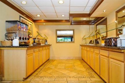 фото отеля Best Western Oceanside Inn Fort Lauderdale