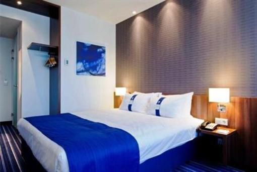 фото отеля Holiday Inn Express Utrecht - Papendorp