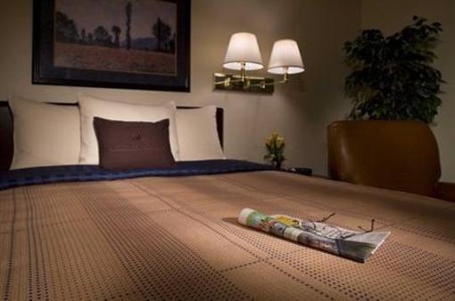 фото отеля Candlewood Suites Denver - Lakewood