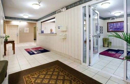фото отеля Candlewood Suites Denver - Lakewood