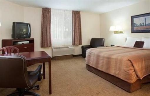 фото отеля Candlewood Suites Denver - Lakewood