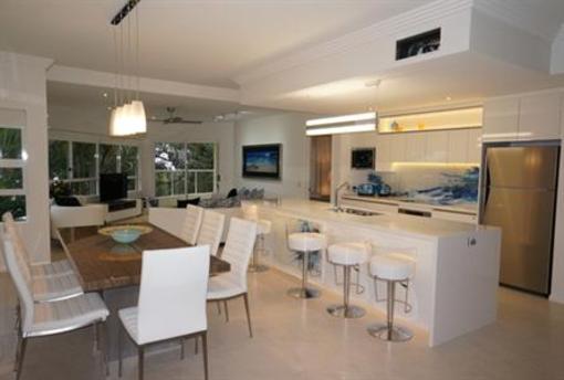 фото отеля The Lookout Resort Noosa