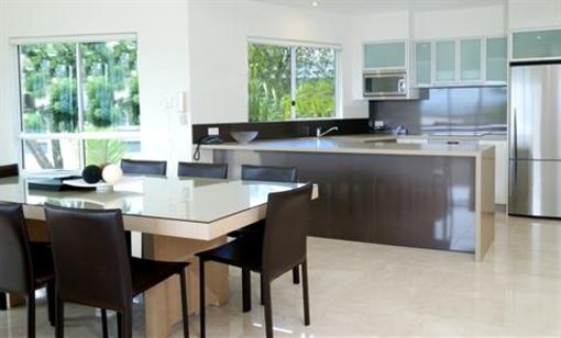 фото отеля The Lookout Resort Noosa