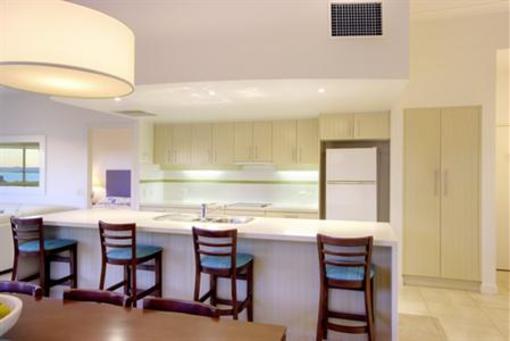 фото отеля The Lookout Resort Noosa