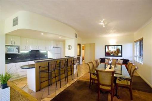 фото отеля The Lookout Resort Noosa