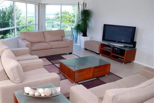 фото отеля The Lookout Resort Noosa