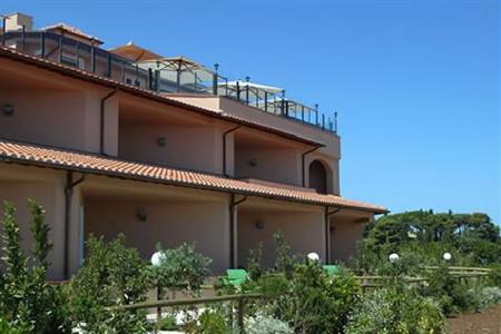 фото отеля Hotel Domizia Villa