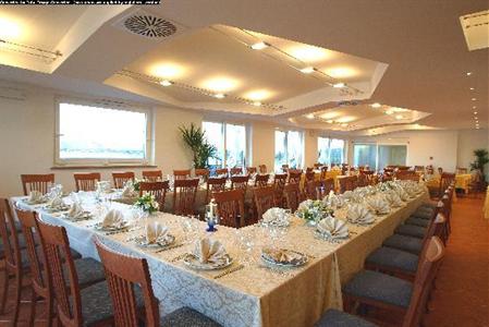 фото отеля Hotel Domizia Villa