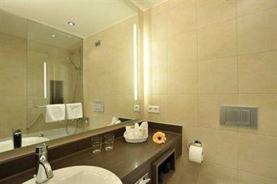 фото отеля Ringhotel Goldener Knopf