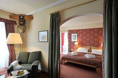 фото отеля Ringhotel Goldener Knopf