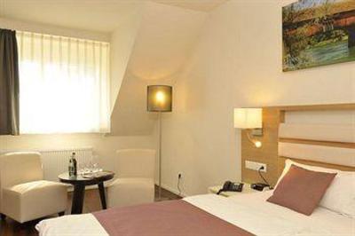 фото отеля Ringhotel Goldener Knopf