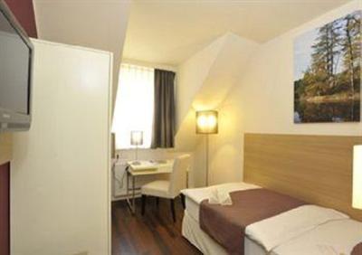 фото отеля Ringhotel Goldener Knopf