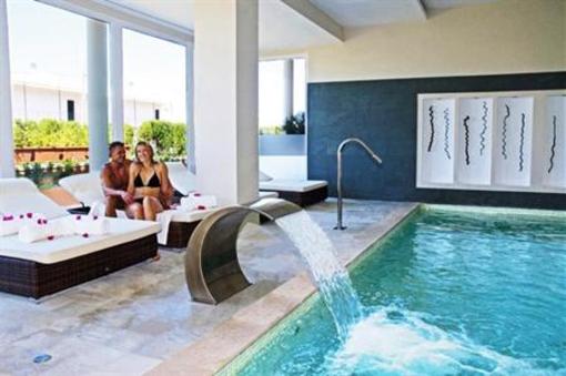 фото отеля Grupotel Macarella Suites & Spas