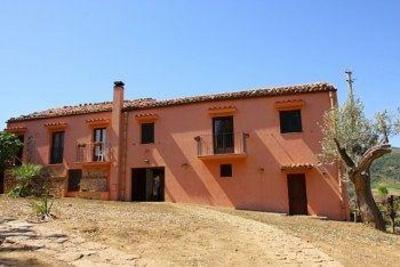 фото отеля Tenuta Luogo Marchese Castelbuono