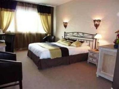 фото отеля Brit Hotel Olympia Bourges