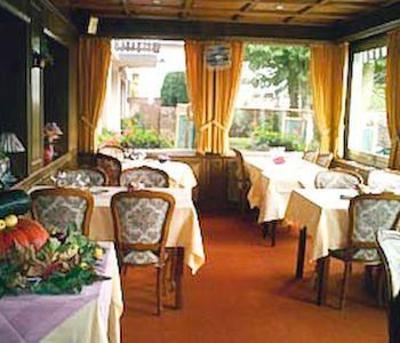 фото отеля Hostellerie Belle Vue
