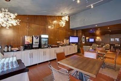 фото отеля The Listel Hotel Whistler