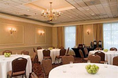 фото отеля Embassy Suites Hotel Portland