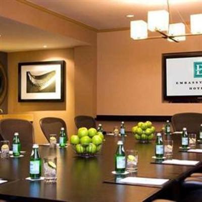 фото отеля Embassy Suites Hotel Portland