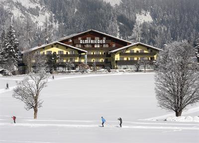 фото отеля Wander - & Langlaufhotel Almfrieden