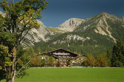 фото отеля Wander - & Langlaufhotel Almfrieden