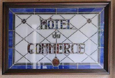 фото отеля Hotel du Commerce La Canourgue