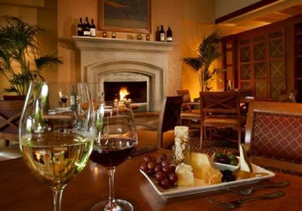 фото отеля Doubletree Hotel Sonoma Wine Country