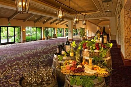 фото отеля Doubletree Hotel Sonoma Wine Country