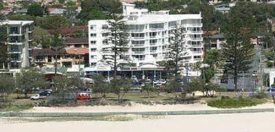 фото отеля Kirra Beach Apartments