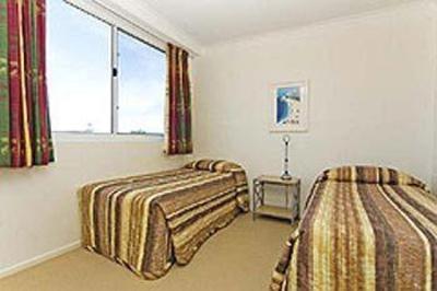 фото отеля Kirra Beach Apartments