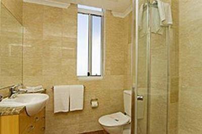 фото отеля Kirra Beach Apartments