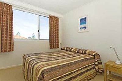 фото отеля Kirra Beach Apartments