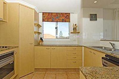 фото отеля Kirra Beach Apartments