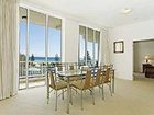 фото отеля Kirra Beach Apartments