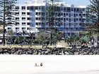 фото отеля Kirra Beach Apartments