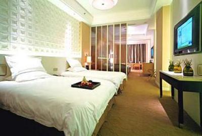 фото отеля Yifeng Hotel Jintan