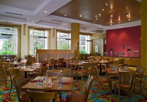 фото отеля Marriott Legacy Town Center Hotel